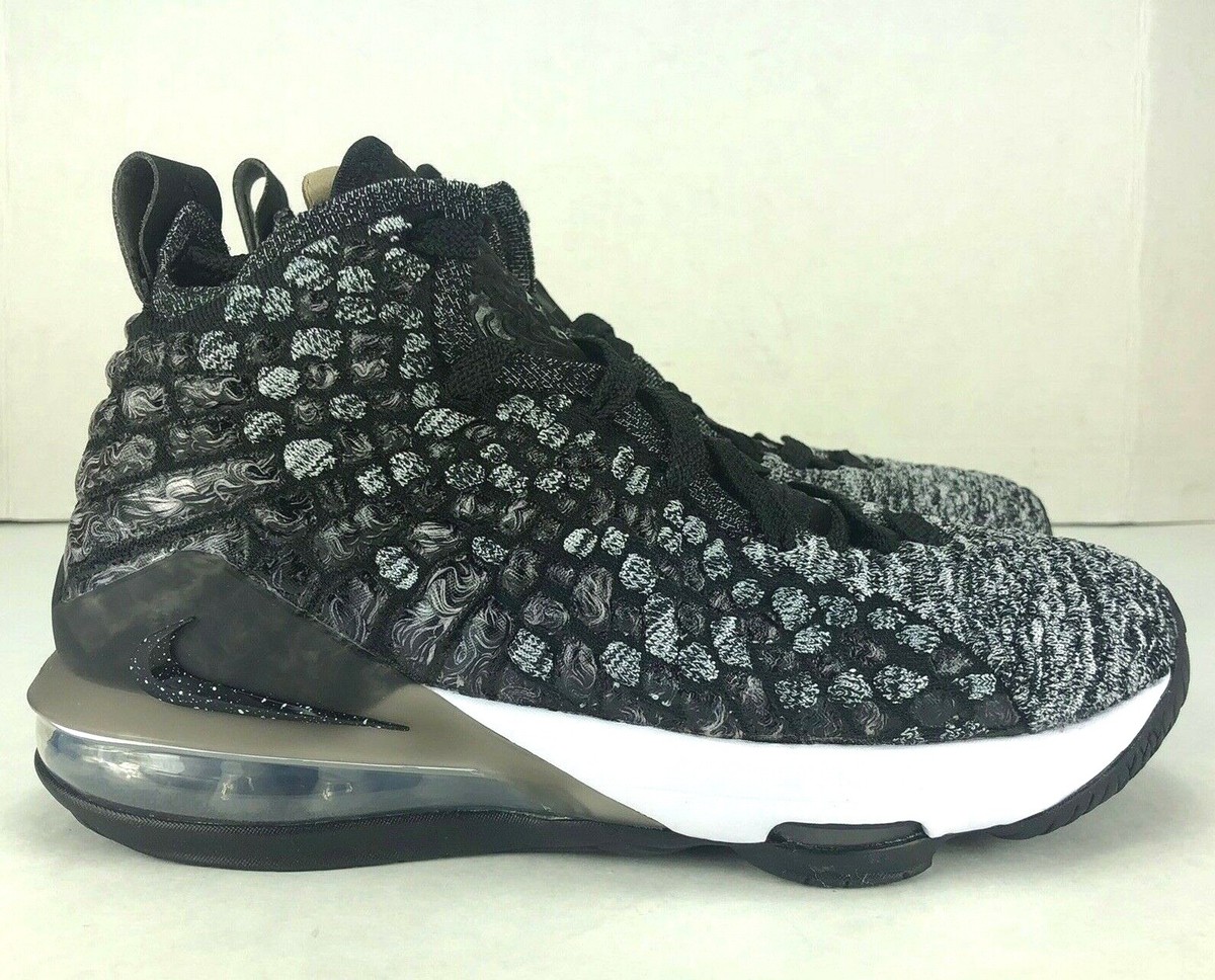 シューズ(男性用) Lebron XVII (17) Black Noir Nike LeBron XVII GS 17 LBJ Lakers Black Purple Gold BQ5594