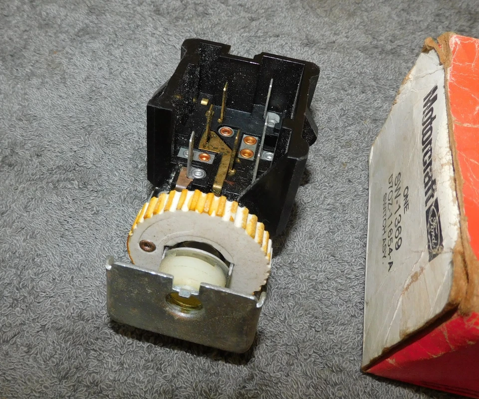 1979 Ford Mustang Mercury Capri новый из старых запасов переключатель фар головного света - Изображение 2 из 4