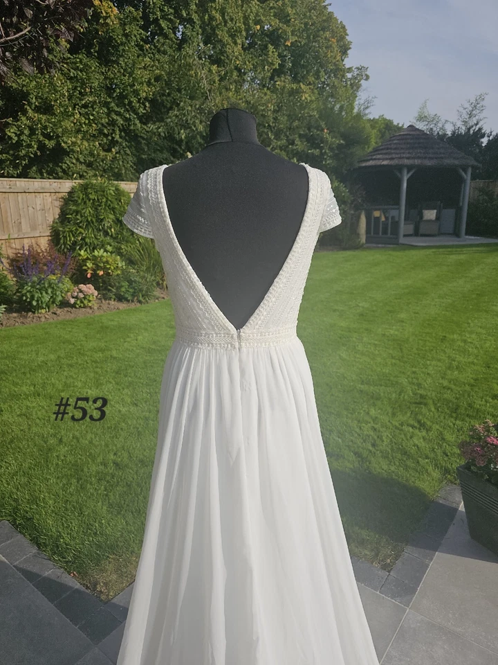 Fit & Flare /a-line wedding Bridal dress size 10 Ex Sample Sale Reduced  - Image 4 of 4