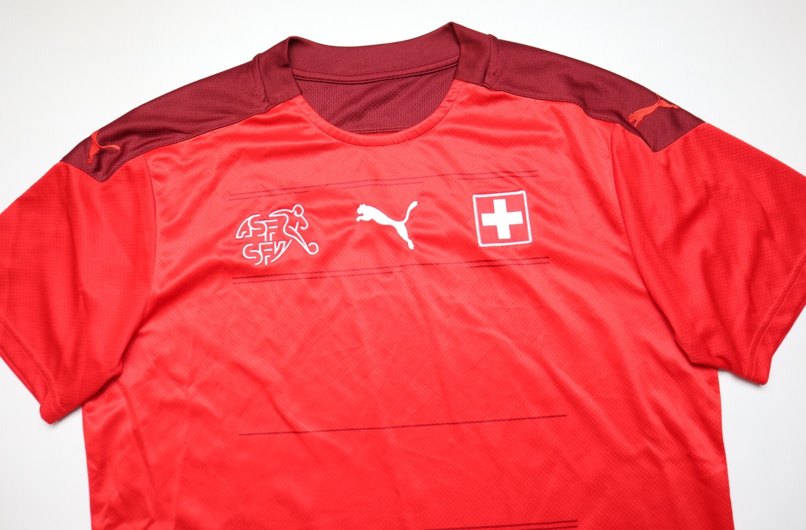 SWITZERLAND 2020/2022 HOME FOOTBALL SHIRT KIT JERSEY TRIKOT PUMA SIZE L LARGE thumbnail 3