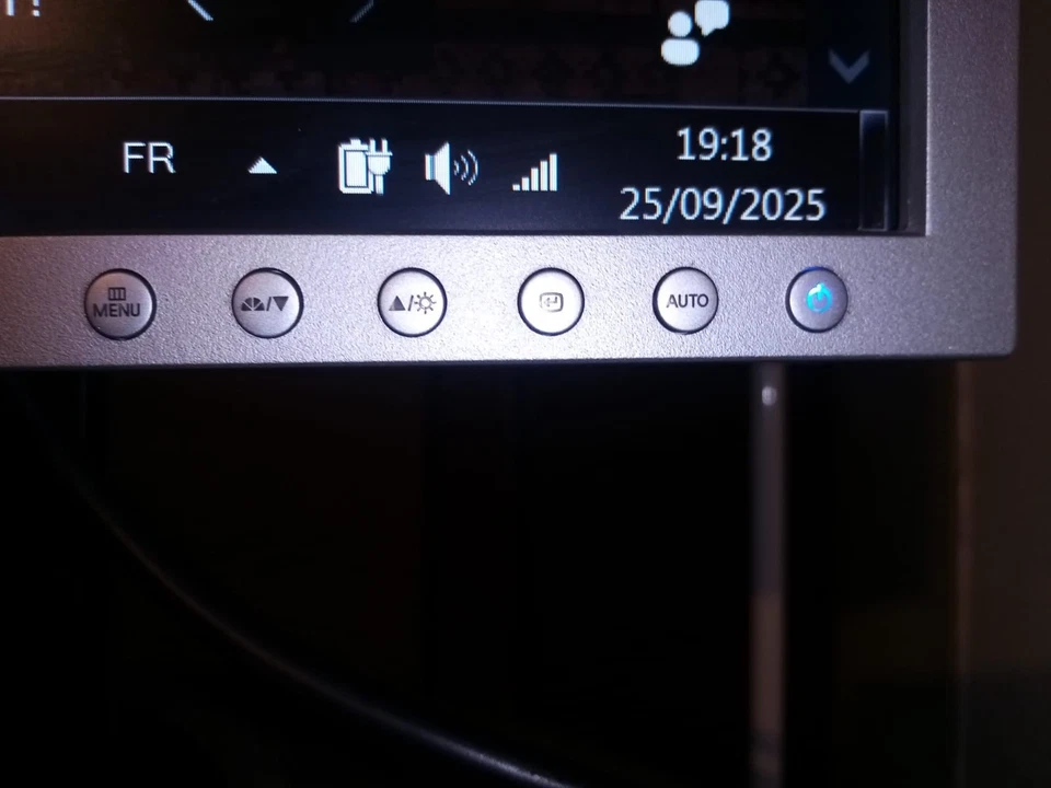 Écran PC 17''  pc Samsung SyncMaster 740B DVI-D • VGA - Photo 4/4