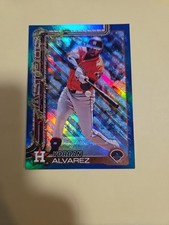 2025 Topps Holiday - Yordan Alvarez #H44 Holiday Blue Metallic Glitter