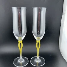 Enchanting Mikasa Crystal Tuscan Yellow Champagne Stems Glass Drinkware Barware