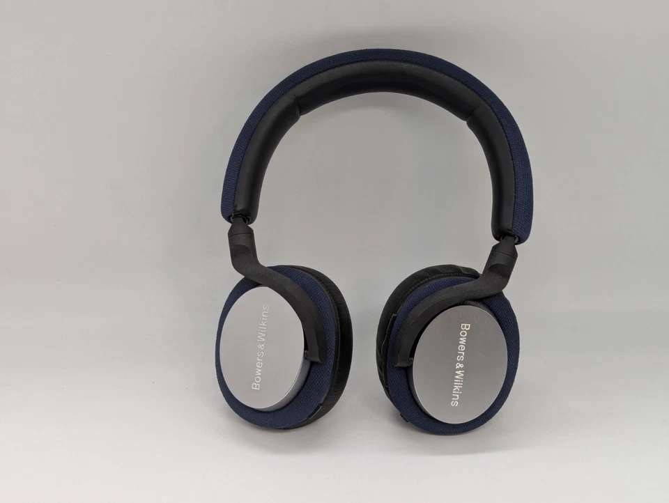 Bowers & Wilkins PX5 headphones wireless Bluetooth noise cancelling blue - Image 2 of 4