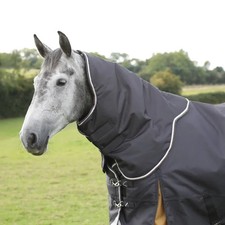 Shires Highlander Plus 300 Standard Neck Horse Turnout Blanket - 300g
