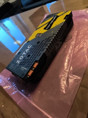 ZOTAC GeForce GTX 1070 AMP Extreme Core 8 GB ZT-P10700Q-10P NVIDIA, Grafikkarte