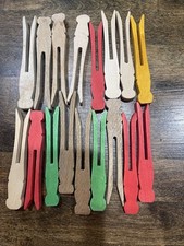 Flat Round Vintage Clothespins Lot Of 17