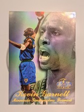 Kevin Garnett [Row 3] #4 Prices | 1998 Flair Showcase | Basketball