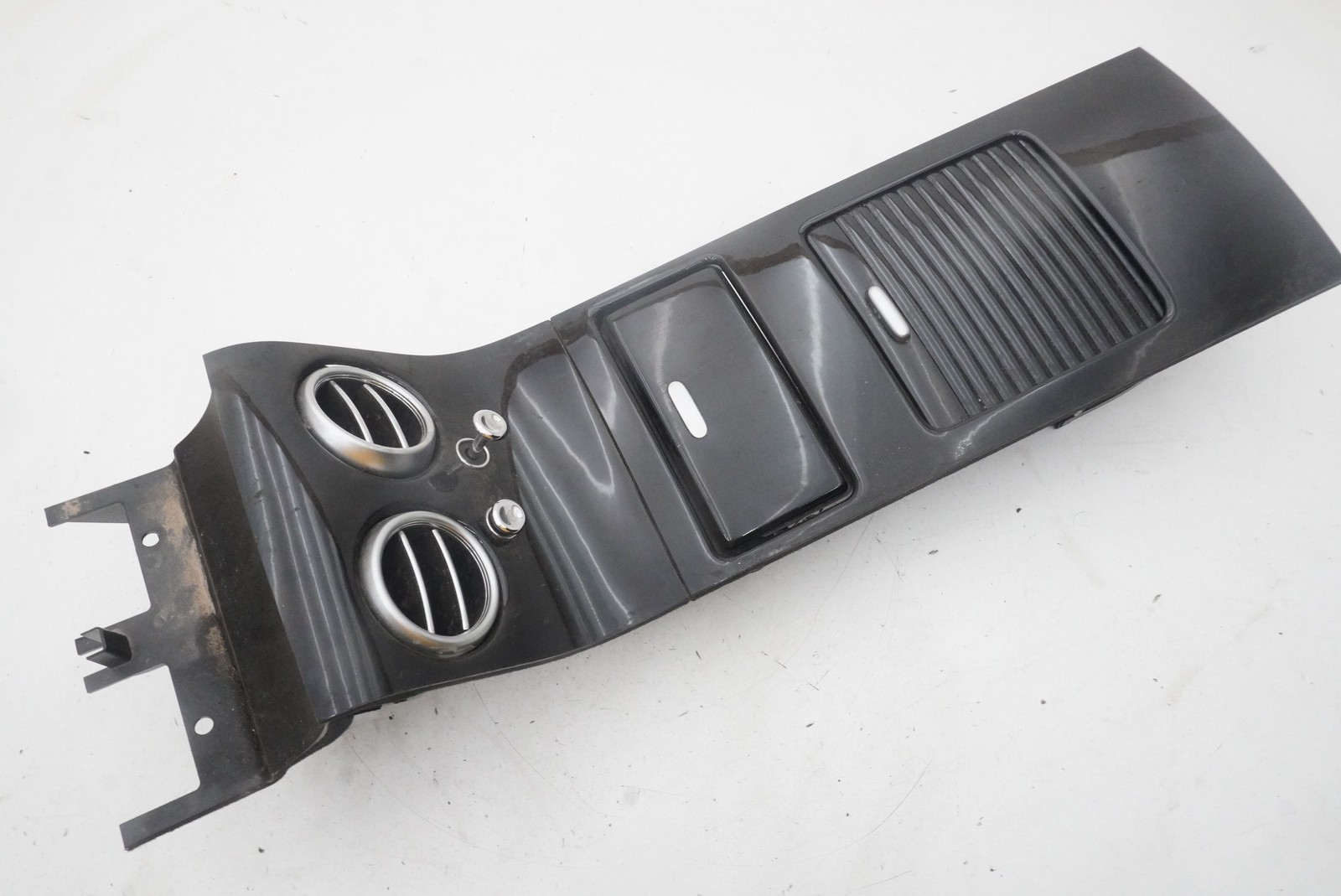 Bentley Continental GT 2013 Rear Air vent P/N 3W8863338A