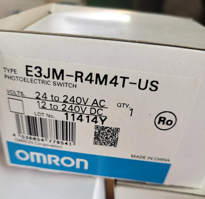 OMRON E3JM-R4M4T-US Photoelectric Sensor Fast Shipping