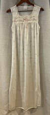 Quiet Moments Nightgown Womens Medium White Ditzy Floral Cotton Grannycore Lace