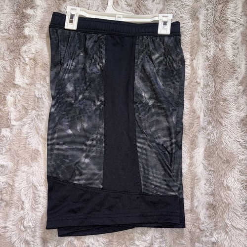 All In Motion Boys Basketball Shorts Size L (12-14) Black Athletic NWT Youth Boy - Picture 3 of 5