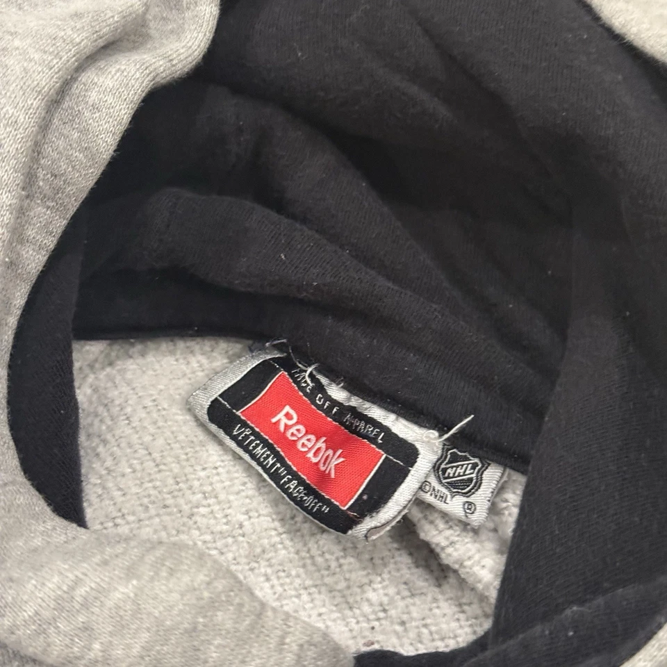 Sudadera con Capucha Gris De Colección Reebok Para Hombres Mediana Detroit Red Wings Hockey Foto 3 de 4