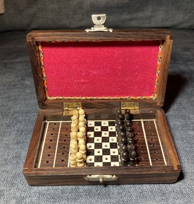 Vintage Wood Victorian Chess Set Peg Pieces in Portable Miniature Travel Case