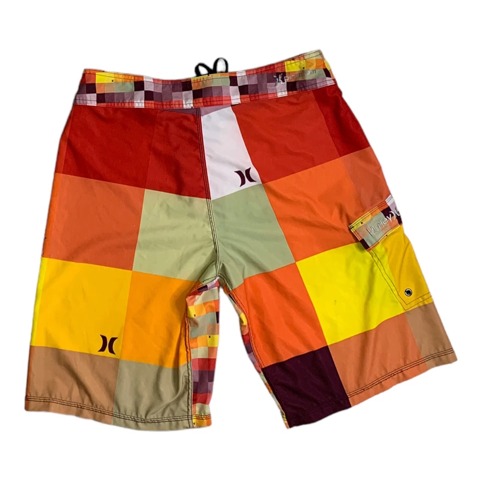 Pantalones cortos de baño Hurley con logotipo naranja patrón de bloques para hombre talla 32 Foto 2 de 4