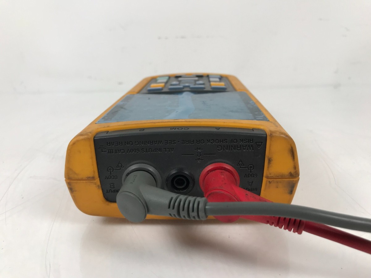 Fluke 123 Industrial ScopeMeter Scope Oscilloscope