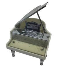 Vintage MIOJ Grand Piano BEETHOVEN Engraving Table Lighter 
