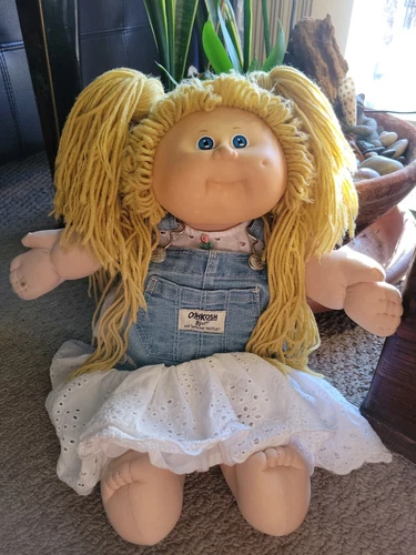 Vintage Beautiful Blonde Blue Eyed Cabbage Patch Doll 1985  Maribelle Lee
