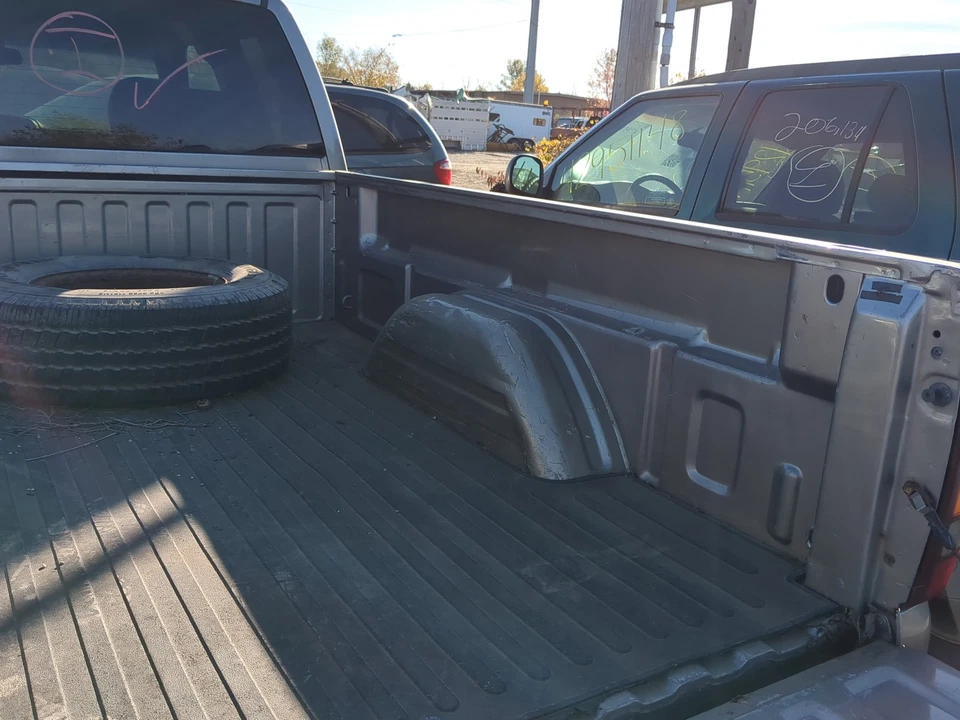 1999-2007 Chevrolet Silverado 1500 Pickup Box Bed Assembly E11HP — 第 3/4 张图片