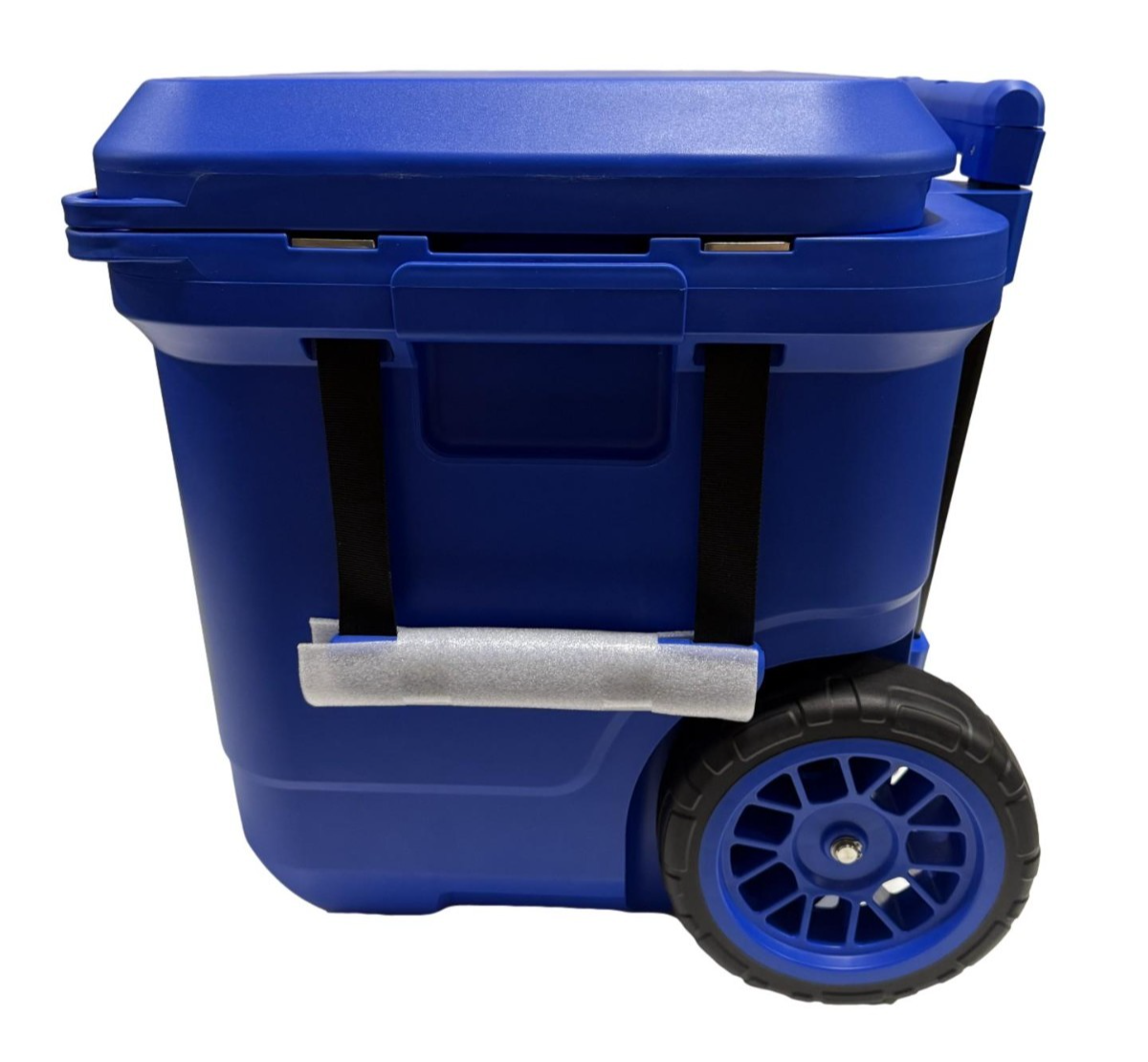 Coleman Pro Hard Sided Cooler- 92Cans/55qt Neptune Blue BROKEN