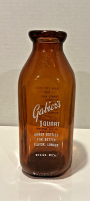 Vintage Quart Amber Pyro Milk Bottle Dairy Gabier s MESICK MICHIGAN MICH MI