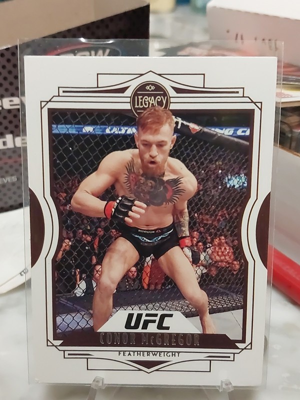 2021 Panini Chronicles Base Legacy Pink #50 Conor McGregor Lightweight UFC MMA