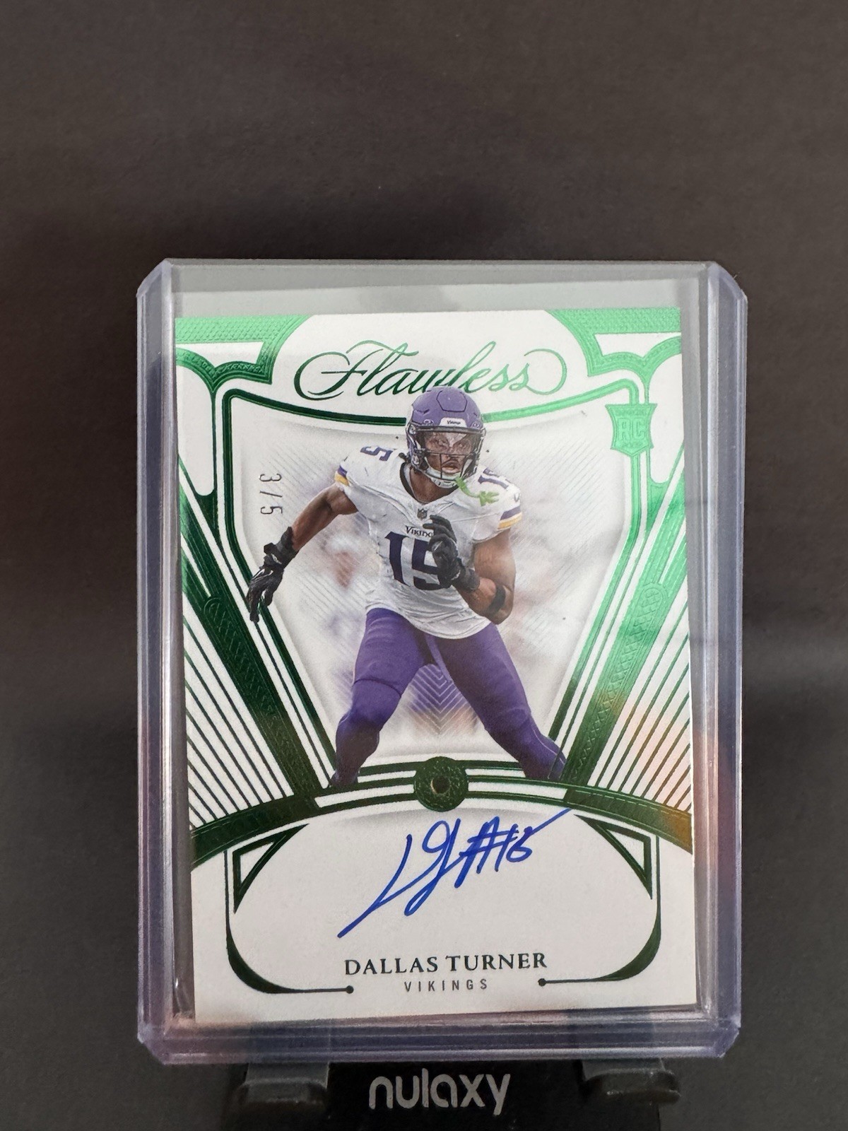 Dallas Turner Panini Flawless Rookie Gems Signatures #RGSDTR Emerald