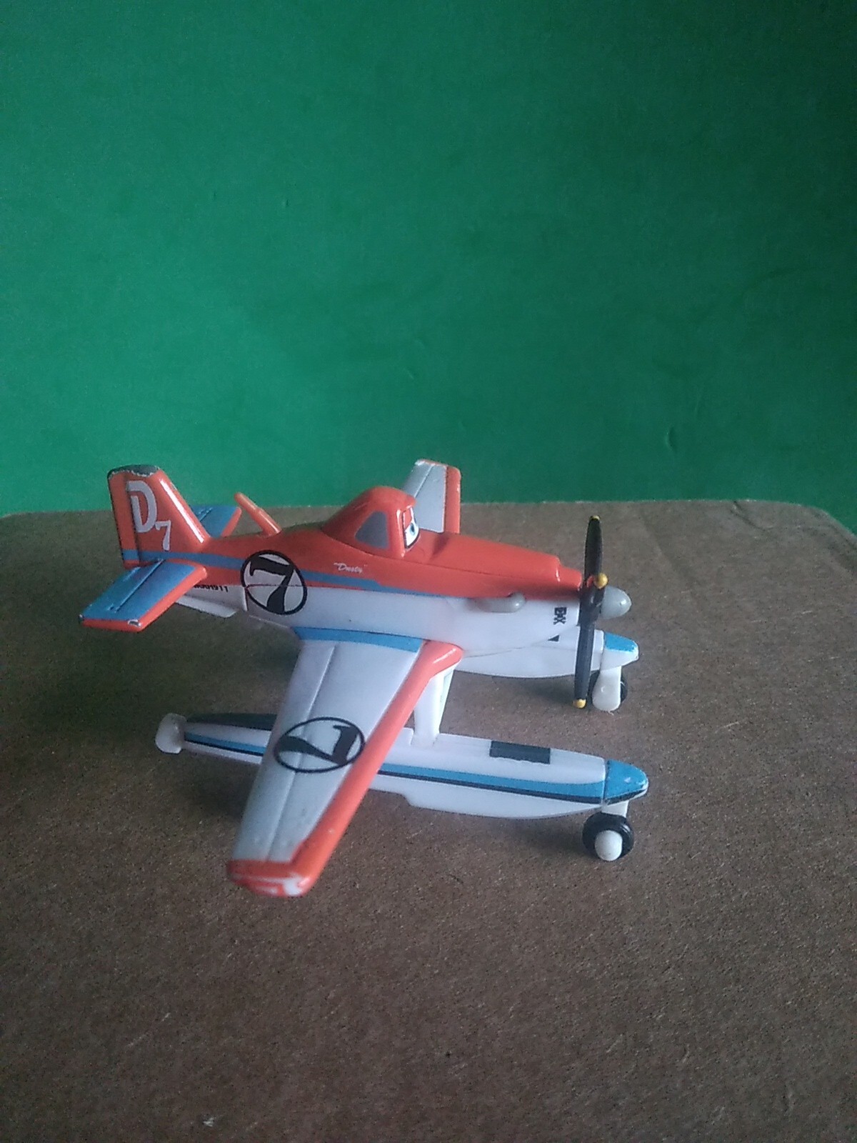 Disney Pixar Planes Fire & Rescue Pontoon Dusty #7 - Picture 2 of 6