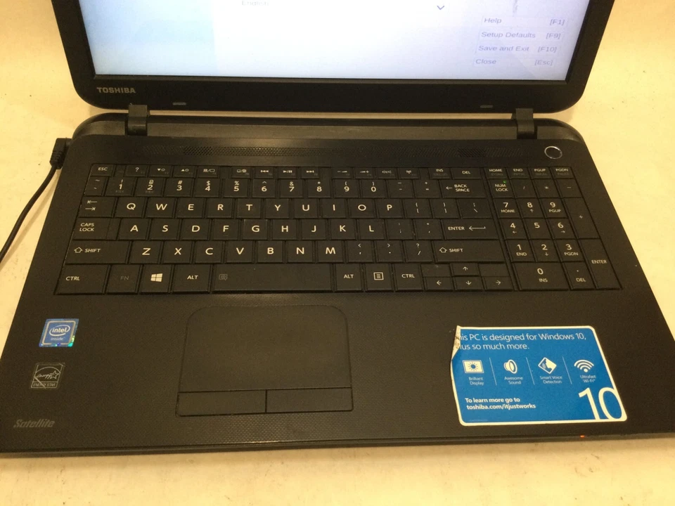 Toshiba Satellite C55-B5319 / Intel Celeron N2840 @ 2.16GHz / (MISSING PARTS) MR - Image 2 of 4