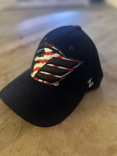 Colorado Eagles Zephyr Hockey League Exclusive Black Logo Hat Size M/L Fitted - Picture 7 of 8