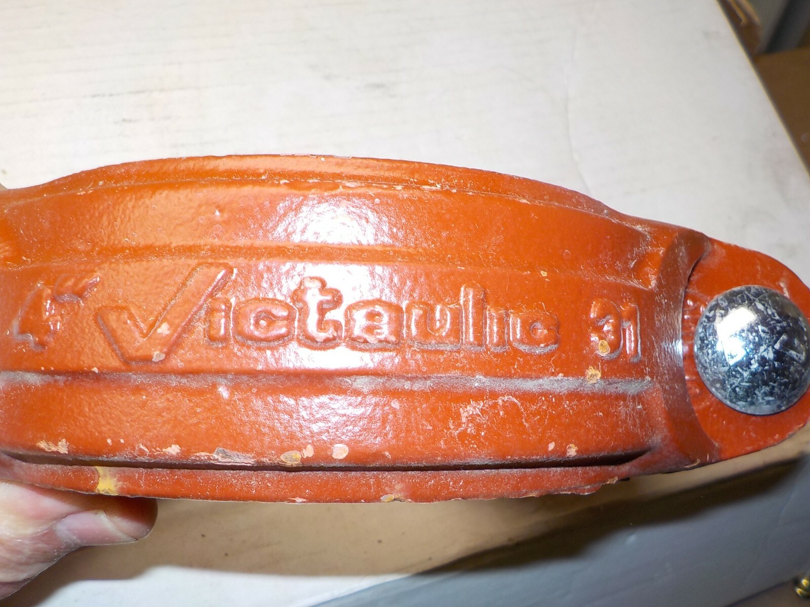 New Victaulic STYLE 31 AWWA COUPLING 4" Coupling VicRing Coupling