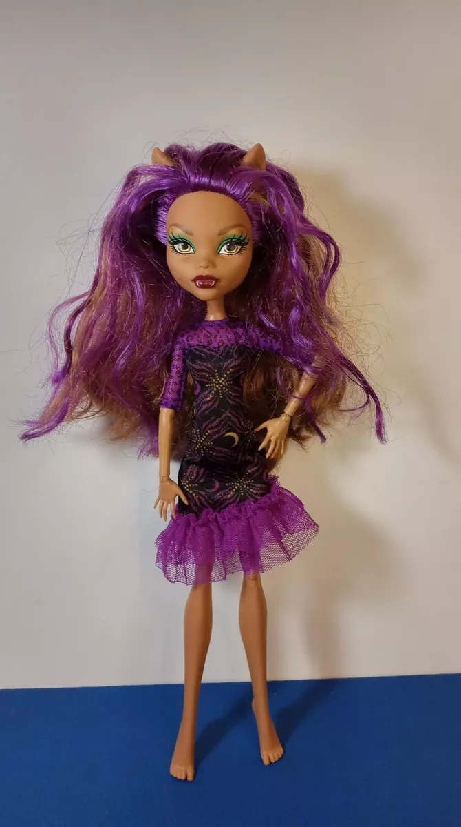 Doll Review: Monster High Black Carpet Clawdeen Wolf