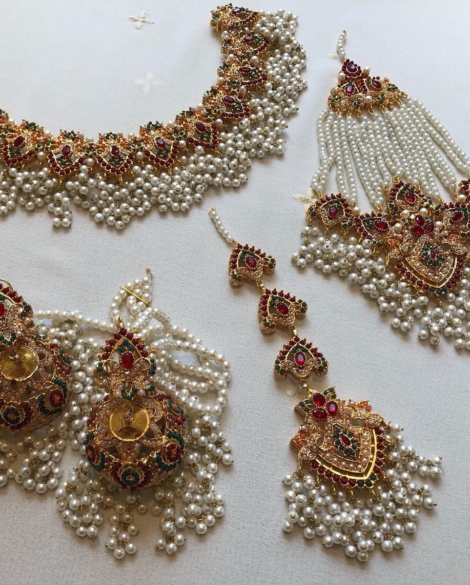 Indian pakistani bridal jewellery set /Necklace/Earrings/Jhumar