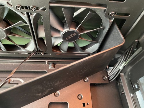NZXT H7 Flow ( 2024 ) Midi Tower ATX Gaming Gehäuse Schwarz mit Glasfenster - Bild 19 von 23