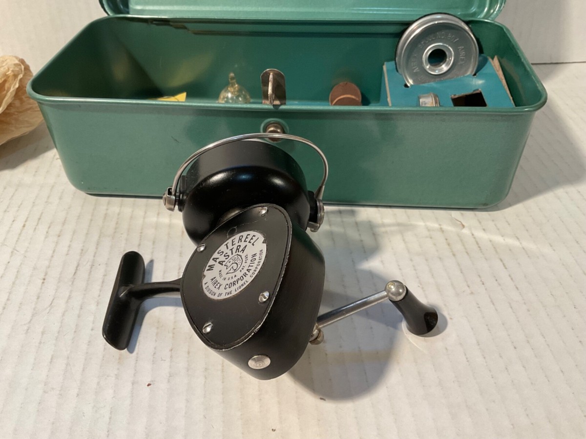 Vtg Airex Mastereel Astra Spinning Reel Tackle Box Kit 714 + Vtg Airex Mastereel Astra Spinning Reel Tackle Box Kit 714 +