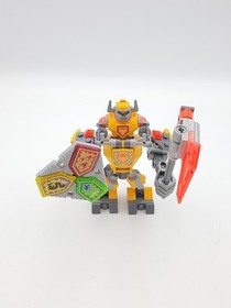 Lego Nexo Knights Battle suit Axl & Battle Suit Aaron 70364 - 70365 Lot of 2