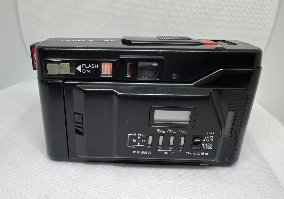 Yashica T* AF-D Carl Zeiss 35mm Film Point & Shoot Camera Film Tested - Works! - Image 3 of 4