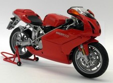 Minichamps 1/12 Scale Diecast - 122 120200 Ducati 999 Street Version Red