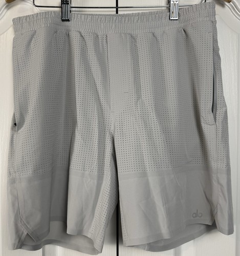ALO Mens Traction 7" Short in Gray M Athleisure Running Workout Preppy Training - Picture 2 of 9