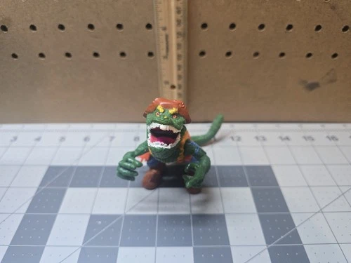 Vintage 1989 teenage Mutant Ninja Turtles LEATHERHEAD playmates action figure