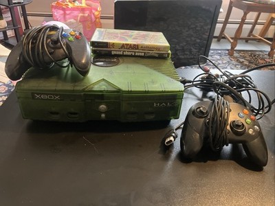 Microsoft XBOX Special Edition HALO Green Console W/ 2 Controllers!!!