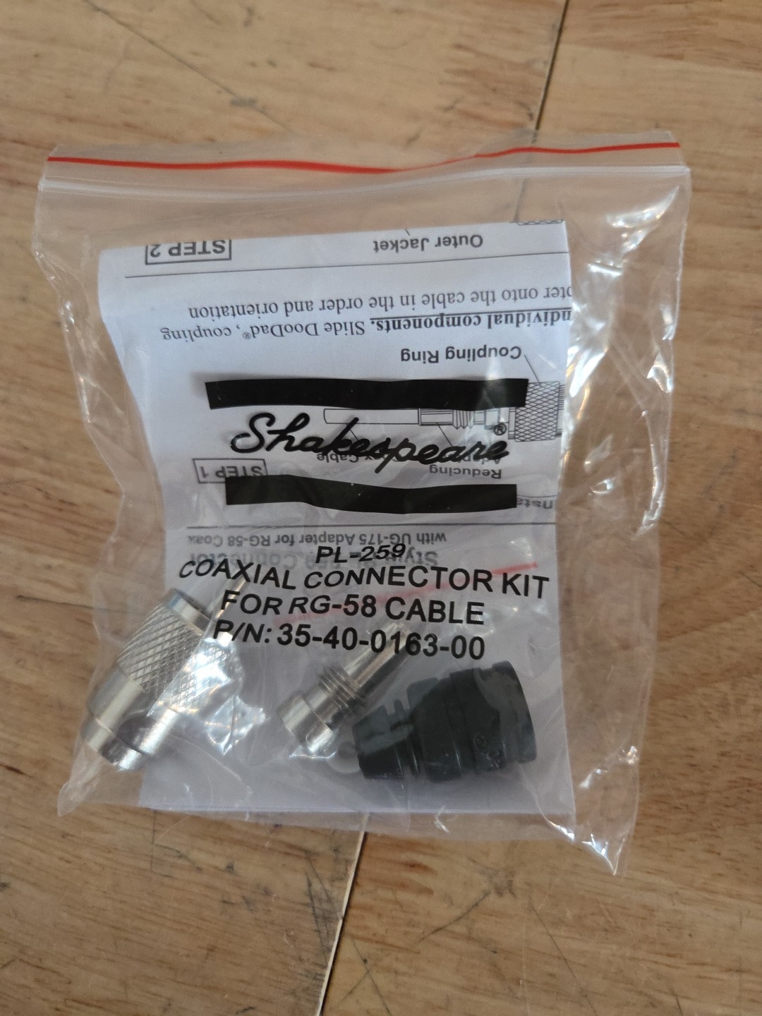 Shakespeare # 5104, 4' Ft VHF Marine Antenna, 3dB, White, 