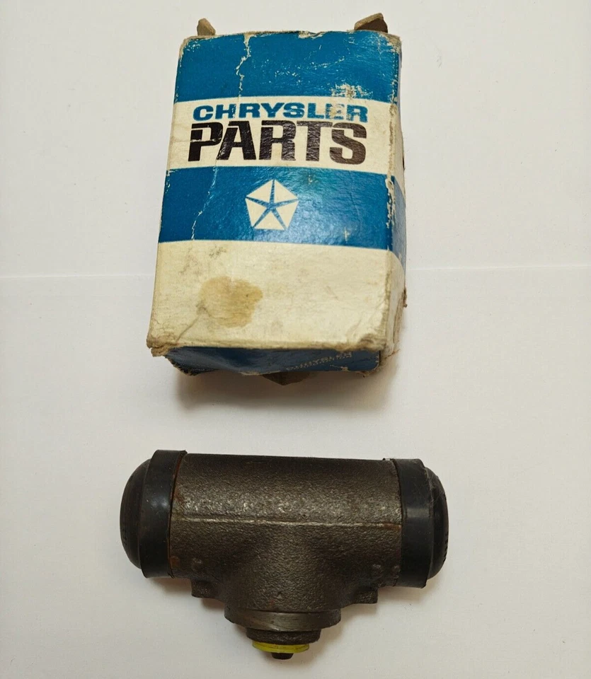 1960 - 1976 年道奇普利茅斯 Valiant Dart 9 英寸后制动轮缸 3461656 NOS。 — 第 3/4 张图片
