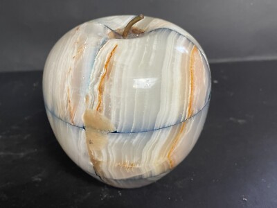 3 Pound Plus Carved Onyx Apple Paperweight Figurine 4''h by 4''w