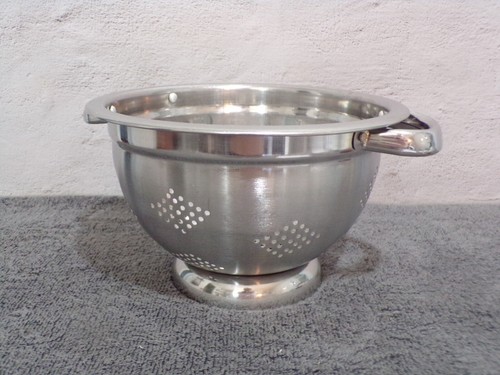 Home Basics Stainless Steel Deep Colander Silver 3 Quart - Picture 4 of 4