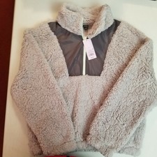 Quarter Zip Quilted Sleeve Pullover 