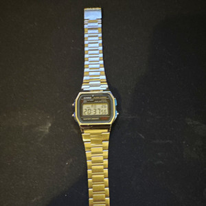 Casio a158 Digital Quartz Watch Silver Bracelet Boxed
