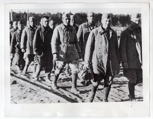 1941 Captured Red Soldiers on Way to POW Camp 7x9 Original Press Photo