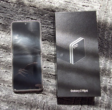 Samsung Galaxy Z Flip6 256GB Silver AT T Foldable Flip Android 50MP w/ Box