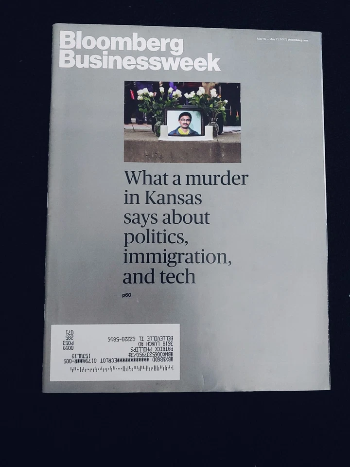 Bloomberg Business Week Magazines: Lot of 14 - All From 2017 - Image 2 of 4